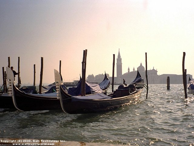 'Gondolas' 640x480 Free 3D Wallpaper