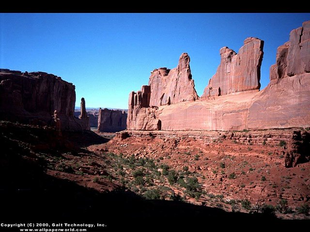 'Canyon Walls' 640x480 Free 3D Wallpaper